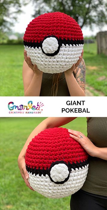 Crocheted Pokemon, Pokeball Crochet Pattern, Pokeball Pattern, Giant Crochet, Pokemon Crochet Pattern, Crochet Pokemon, Bernat Blanket, Confection Au Crochet, Bernat Blanket Yarn