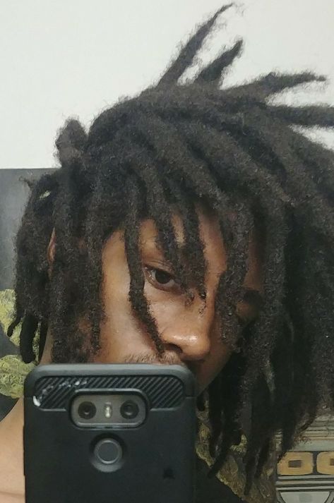 JANUARY 2018. THICK SEMI-FREEFORM LOCS AT 2 Years and 1 Month. #Locs #LocJourney #semifreeform #Freeform #semifreeformlocs #hairjourney #naturalhair #thicklocs #natural #hair #dreadlocs #Dreads Short Freeform Locs Men, Semi Freeform Dreads Men, Thick Locs Men, Freeform Locs, Mens Freeform Locs, Semi Freeform Locs, Thick Freeform Locs, Black Male Locs, High Top Freeform Dreads