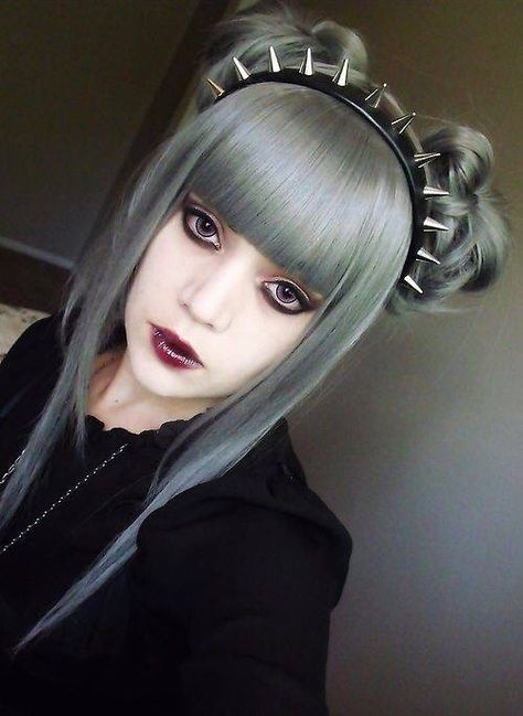 Love the headband Styl Goth, Gothic Hairstyles, Goth Hair, Spiked Hair, Hair Color Pastel, Gothic Makeup, Grunge Hair, Gorgeous Makeup, Steam Punk