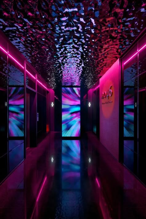 Nightclub Bathroom, Nightclub Design Lighting, Club Design Interior, Gaming Lounge, Club Lighting, Lounge Club, Nightclub Design, Nightclub Aesthetic, Modern Graphic Art