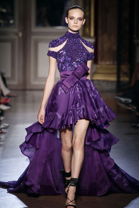 purple low high dress Mode Purple, Purple Short Dress, Zuhair Murad Haute Couture, Ellie Saab, Haute Couture Gowns, Naeem Khan, فستان سهرة, Zuhair Murad, Anna Sui