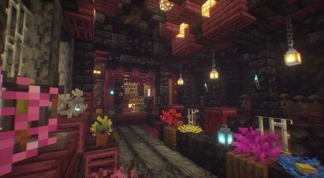 Bar Minecraft, Shop Minecraft, Minecraft Underground, Underground Bar, Minecraft Inspiration, Minecraft Map, Sell Anything, Minecraft Builds, Shop Front