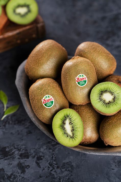 Nos kiwis Zespri™ Green Kiwi Berries, Kiwi Fruit, One Pound, Crazy Hair Days, Food Obsession, Hair Day, Kiwi, Trees, Fruit