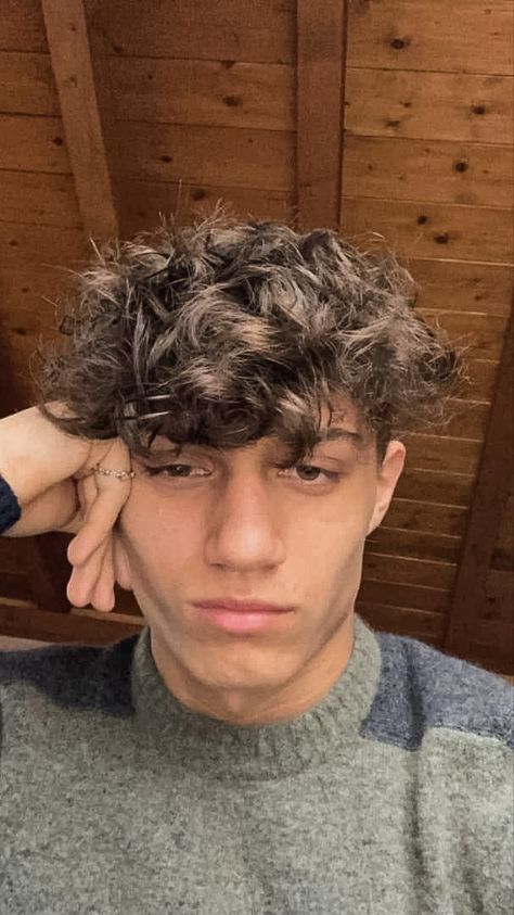 Brunette Curly Hair Men, Brunette Hair Men, Boy Perms Curly Hair, Loose Perm Men Short Hair, Messy Perm, Brunette Hair Boy, Light Perm Men, Brown Hair Perm, Loose Perm Men