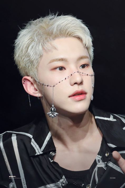 Face Chain, Won Woo, Facing The Sun, Hoshi Seventeen, Seventeen Album, 인물 사진, White Hair, Kpop Idol, Seventeen