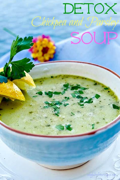 Parsley Soup, Veggie Juice, Lemon Diet, Lemon Detox, Detox Juice Recipes, Natural Detox Drinks, Comforting Soup, Juicing Benefits, Detox Soup