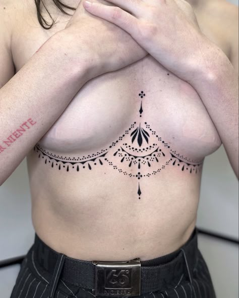 Ornamental Underboob Tattoo, Under Breast Tattoo Ideas, Boho Style Tattoos, Ornamental Sternum Tattoo, Chest Tattoo Designs Female, Mandala Sternum Tattoo, Underboob Tattoo, Kawaii Tattoo, Chest Tattoos For Women