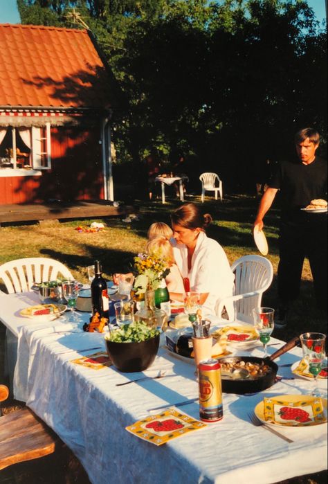 Swedish Culture Aesthetic, Swedish Summer Aesthetic, Sweden Culture, Swedish Dinner, Sweden Life, Swedish Lifestyle, Swedish Cabin, Swedish Aesthetic, Midsummer Party