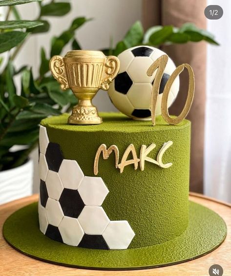 Birthday Cakes Soccer, Cake Football Birthday, Cakes For Teenagers, Sports Birthday Cakes, Soccer Birthday Cakes, Football Birthday Cake, Soccer Cake, Soccer Birthday Parties, Sport Cakes