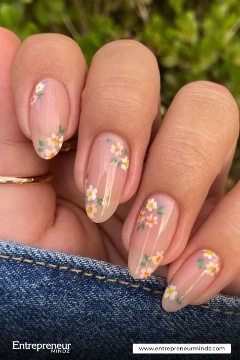 Delicate floral accents Spring Nails Ideas, Nail Desi, Spring Break Nails, Simple Spring Nails, Broken Nails, Summer Manicure, Cute Spring Nails, Blue Nail Designs, Spring Nail Art