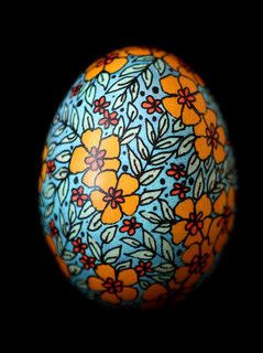 Pysanky Eggs Pattern, Ukrainian Eggs, Easter Egg Art, Carved Eggs, Pysanky Eggs, Ukrainian Easter Eggs, Easter Egg Designs, Easter Egg Painting, Egg Crafts