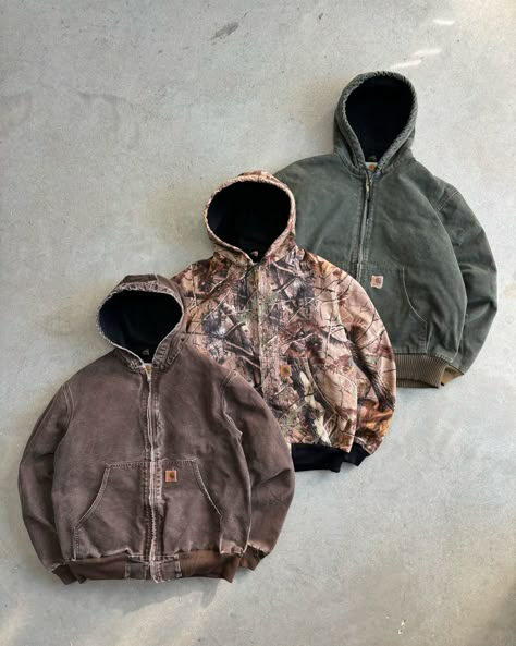 Carhartt Drop is LIVE🚗❤️ - We Restocked over 50 Carhartt Jackets that are now available! We have lots of hooded, detroits, camo, and more! - ♻️ Shop Sustainable ☕️ Follow @arete.vintage for vintage styles - #carhartt #carharttdetroit #carharttjacket #carharttvintage #streetwear #fallfashion Camo Carhartt Jacket Outfit, Fit Ideas Streetwear, Vintage Carhartt Jacket Outfit, Carhartt Jacket Outfit Woman, Carhartt Jacket Outfit, Pink Man, Vintage Carhartt Jacket, Garage Clothing, Jacket Outfit Women