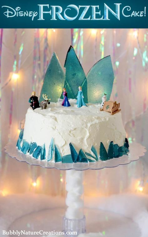 Frozen Cake Decorations, Birthday Cakes Girls Kids, Elsa Torte, Pastel Frozen, Disney Inspired Recipes, Disney Frozen Cake, Candy Mountain, Bolo Frozen, Disney Frozen Birthday Party