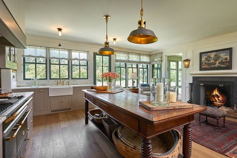 Gothic Revival Farmhouse, Gothic Revival Kitchen, Gothic Revival Cottage, Gothic Revival Architecture, Kitchen Dinning Room, Dinning Room Design, Patio Inspiration, Tile Trends, Kitchen Dinning