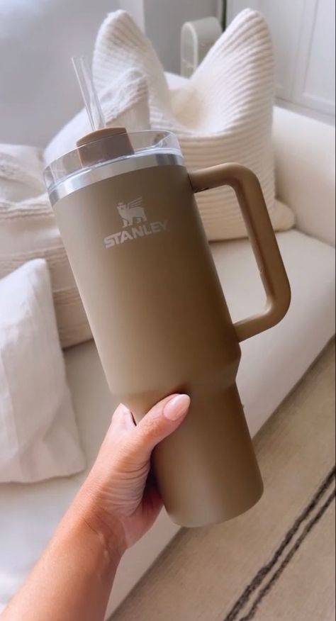 Beige Water Bottle, Beige Stanley, Stanley Cups, Coffee Smoothie, Cute Water Bottles, Drinkware Accessories, Tumbler Cups Diy, Stanley Quencher, Hearth And Hand