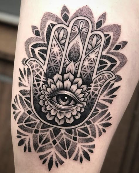 Third Eye Mandala, Mandala Hand Tattoo, Basic Mandala, Fatima Hand Tattoo, Best Tatto, Hamsa Tattoo Design, Underarm Tattoo, Hamsa Hand Tattoo, Mandala Hand Tattoos