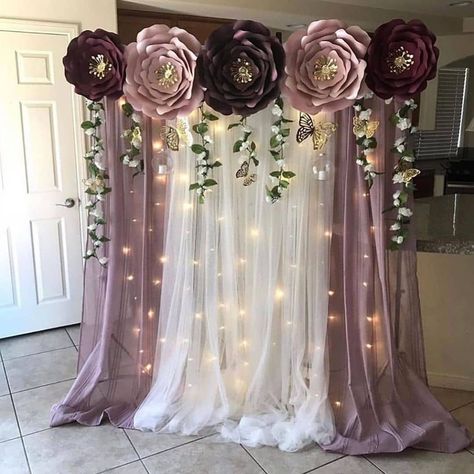 Tissue Paper Flowers Diy, Flower Backdrop Wedding, Diy Wedding Backdrop, Backdrop Ideas, Paper Flower Backdrop, Wedding Stage, Paper Flowers Diy, Backdrop Decorations, Flower Backdrop