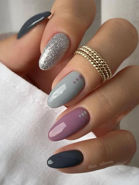 Grey Gel Nails, Ombre Acrylic, Grey Nail Designs, Mauve Nails, February Nails, Gray Nails, Nail Nail, Neutral Nails, Silver Nails