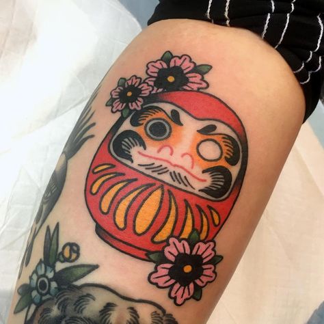 🍄COURTNEY🍄 on Instagram: “Daruma doll for Dani! This is something really different for me but I loved doing it! ❤️👹❤️ I'd be really interested in doing more Japanese…” Daruma Doll Tattoo, Tattoo Black And Grey, Yakuza Tattoo, Doll Tattoo, Daruma Doll, London Tattoo, Irezumi Tattoos, Traditional Japanese Tattoos, Japanese Sleeve Tattoos