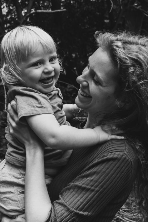 Mother and child. Photo in nature by @rikkeviboud #motherhood #mothernature #hashtagmor Mother Photos, Child Photo, Ab Challenge, Mom Pictures, Mother Art, School Photography, Old Images, Film Stills, Kids Pictures