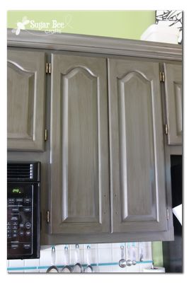 Sugar Bee Crafts:  Kitchen Cabinet - Reveal!! (thanks Rustoleum!) Rustoleum Cabinet, Diy Kitchen Cabinets Painting, Cabinet Transformations, Stained Kitchen Cabinets, Redo Cabinets, Kitchen Updates, Gray Cabinets, Kitchen Cabinets Makeover, Painting Kitchen