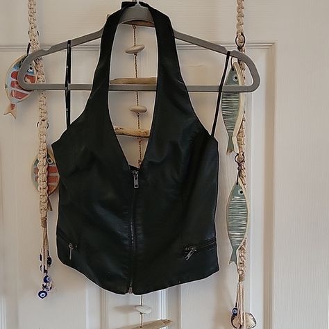 Faux Leather Halter Leather Halter Top Outfit, Black Halter Top Outfit, Halter Top Outfit, Halter Top Outfits, Leather Halter Top, Cowboy Carter, Motley Crüe, Swag Fashion, Black Halter Top