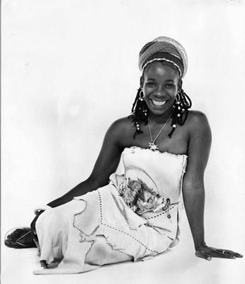 Rita Marley. Beautiful!! Rita Marley, Bob Marley Poster, Marley Family, Bob Marley Legend, Bob Marley Pictures, Reggae Bob Marley, Robert Nesta, Nesta Marley, Reggae Artists