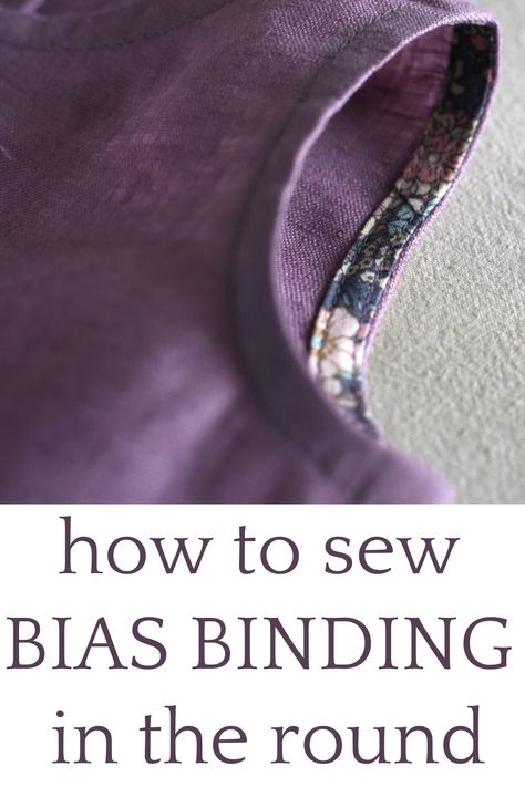 In this sewing tutorial, I will show you two ways to finish bias binding ends neatly for when you are sewing something round, like a neckline, armhole, or hem. The first method will show how to finish bias binding ends in the round. The second is on a section that doesn’t have the final seam sewn yet, and is therefore flat. Hem Tape How To Use, Sew Bias Binding, Make Bias Binding, Bias Tape Binding, Sewing Machine Projects, Basic Sewing, Couture Sewing Techniques, Bias Binding, Diy Sewing Clothes