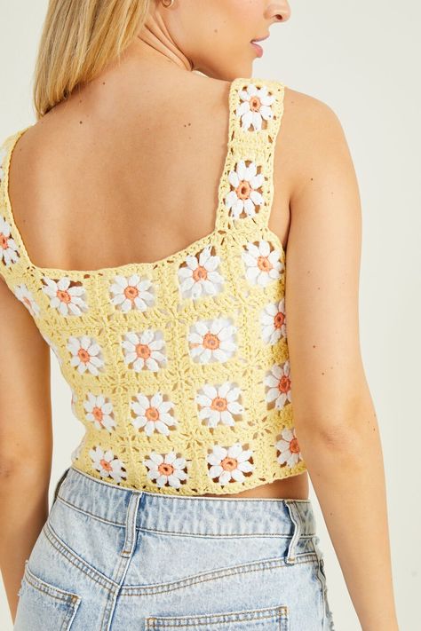 Wildflower Crochet Cropped Tank in Yellow | Altar'd State Wildflower Crochet, Crochet Queen, Mode Crochet, Crochet Tank Top, Crochet Set, Crochet Tank, Crochet Tops, Crochet Crop Top, Irish Crochet