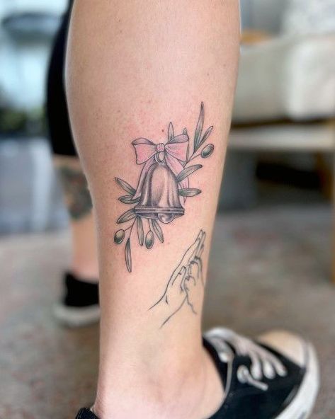 Bell Tattoo Ideas Simple, Bell Tattoo Ideas, Bell Tattoo, Belle Tattoo, Tattoo Ideas Simple, Art Body, Rose Tattoos, Body Inspiration, Tattoo Idea