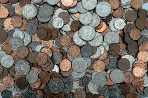 How To Clean Coins, How To Clean Pennies, Old Coins Price, Old Pennies Worth Money, Old Coins Worth Money, Rare Coins Worth Money, Coin Prices, Copper Coins, Coin Values