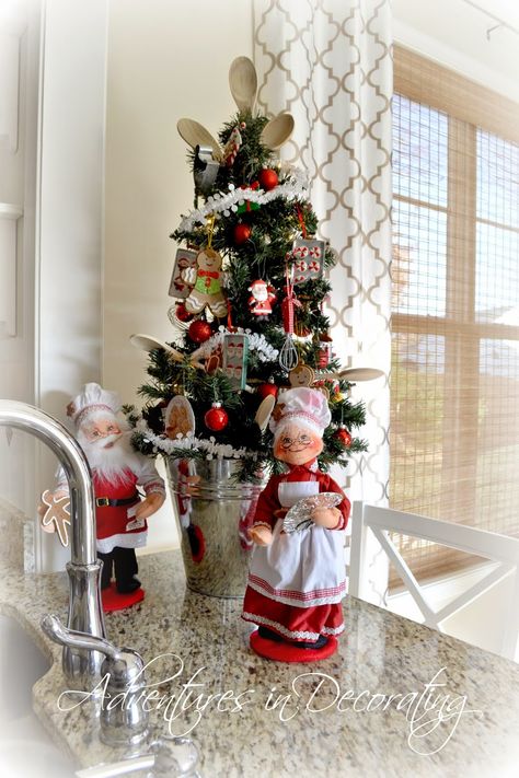 Adventures in Decorating: Our 2014 Christmas Kitchen ...Love the wooden spoons used in the kitchen themed tree. Kitchen Christmas Tree, Gingerbread Christmas Tree, 2014 Christmas, Gingerbread Christmas Decor, Kitchen Christmas, Zoella, Christmas Kitchen Decor, Christmas 2014, Christmas Tree Themes