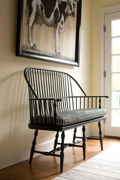 Windsor Bench, Windsor Chairs, Colonial Farmhouse, Farmhouse Bench, Colonial Furniture, Windsor Chair, Colonial Decor, Primitive Decorating Country, Colonial House