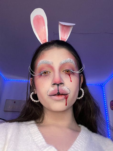 Evil Rabbit Makeup, Scary White Rabbit Costume, Scary Rabbit Costume, Scary Rabbit Makeup, Rat Make Up, Scary Bunny Makeup, Bunny Nose Makeup, Rabbit Makeup Halloween, Bunny Makeup Halloween