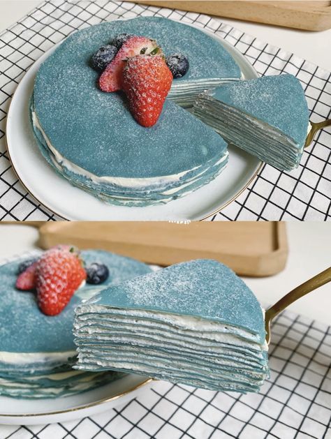 [Homemade] Blue sandwich cake #food #foods Crepe Cake Recipe, Snack Prep, Blue Desserts, Crepe Cake, Sandwich Cake, Berry Cake, Junk Food Snacks, Blue Cakes, Blue Food