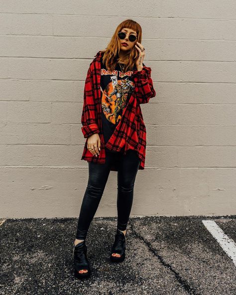 ᑎIᑕOᒪE ᗩᒪYᔕE🙃 on Instagram: “A forever go to ootd - pleather leggings, band tee, oversized flannel, and since it’s warming up I switched from boots to these @as98usa…” Leggings And Band Tee Outfit, Layered Flannel Outfit, Oversized Band Tee Outfits, Oversized Flannel Outfits, Flannel And Leggings, Band Tee Outfits, Oversized Band Tee, Pleather Leggings, Punk Looks