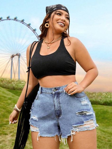 River Outfits Summer, River Outfit, Plus Size Denim Shorts, Shein Plus Size, Plus Size Summer Casual, Jean Short Outfits, Long Sleeve Denim Jacket, Plus Size Denim, Ripped Denim Shorts