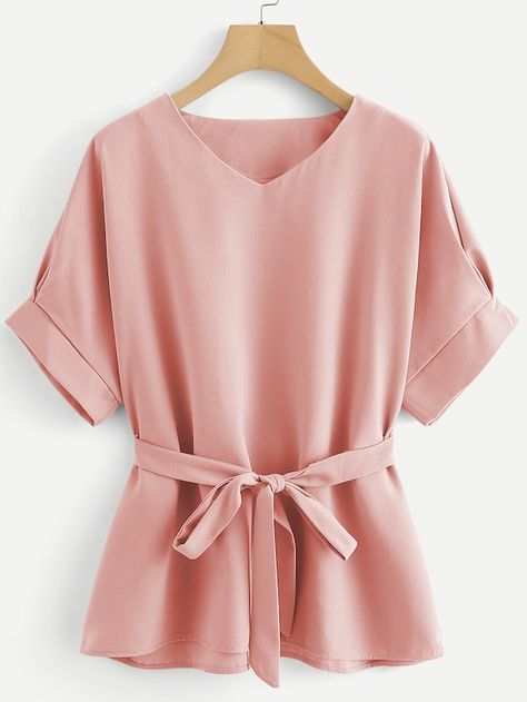 Blouse col en V avec ceinture -French SheIn(Sheinside) Light Pink Blouses, Minimalist Capsule Wardrobe, Tie Shorts, Lovely Tops, Oversized Blouse, Beautiful Blouses, V Neckline, Work Blouse, Tunic Blouse