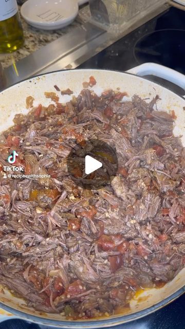 Sophia Jensen on Instagram: "BARBACOA Recipe #barbacoa #barbacoatacos #easyrecipe #foryou" Easy Barbacoa Recipe, Beef Ham, Barbacoa Recipe, Garlic Beef, Chuck Roast, Bbq Pork, Recipe Ingredients, Beef Broth, Chili Powder