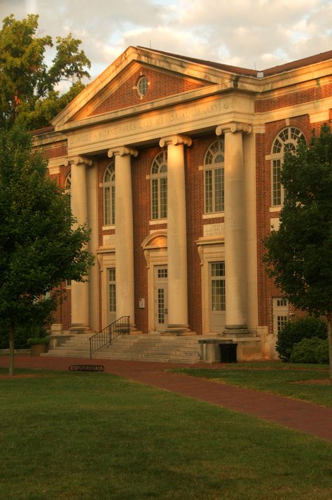 Sloan Music Building in spring morning light Music Building, College Core, Graduation Shoes, Davidson College, College Vision Board, Son Of David, College Acceptance, Liberal Arts College, Village Inn