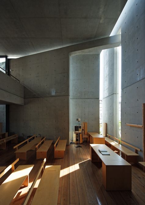 Tadao Ando Light And Shadow, Church Of Light Tadao Ando, Tadao Ando Interior, Church Of Light, Tadao Ando Architecture, Future Architecture, Japan Architecture, Light Games, Tadao Ando