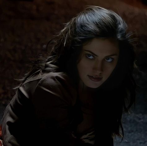 Hailey Marshall, Graveyard Girl, Jaina Solo, Hayley The Originals, Hayley And Klaus, Hayley Marshall, Vampire Diaries Wallpaper, Original Vampire, Phoebe Tonkin