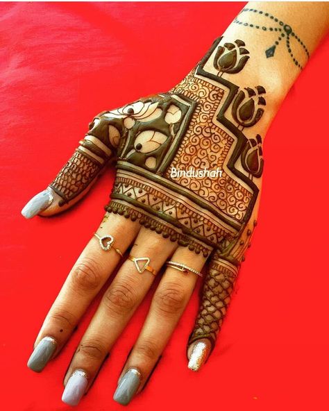 Kamal Mehendi Design, Artistic Rangoli, Mehedi Design, Unique Mehndi, Mehndi Designs 2018, Mehndi Designs Bridal Hands, Mehndi Designs For Kids, Very Simple Mehndi Designs, Engagement Mehndi Designs