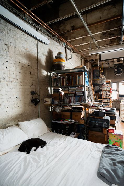 A look inside New York’s historic artist lofts, the last of their kind Artist Loft Apartment, Brooklyn Kitchen, Warehouse Apartment, Chelsea New York, Tribeca Loft, Artist's Loft, Artist Loft, New York Loft, Nyc Artist