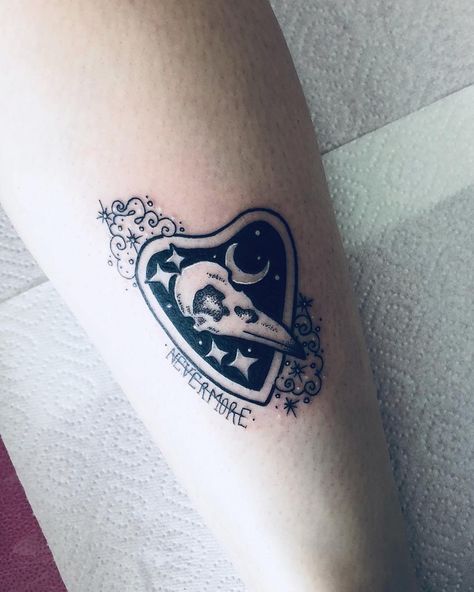 Edgar Allan Poe Tattoo, Poe Tattoo, Thistle Tattoo, Korean Tattoo Artist, Korean Tattoos, Raven Tattoo, Book Tattoo, Subtle Tattoos, Halloween Tattoos