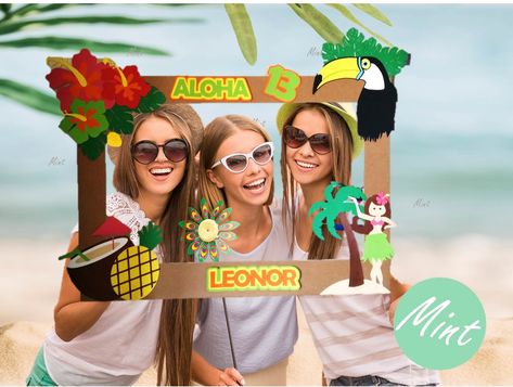 Beach Party Photo Booth, Summer Events Ideas, Water Park Ideas, Team Images, Party Photo Frame, Photo Boots, Party Frame, Aloha Party, Hawaiian Party Decorations