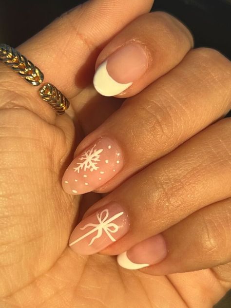 Christmas Nails Nails Inspo Short, Christmas Shellac Nails, Snow Nails, Winter Nails Acrylic, Christmas Nails Easy, Christmas Gel Nails, Summery Nails, Cute Gel Nails, Christmas Nails Acrylic