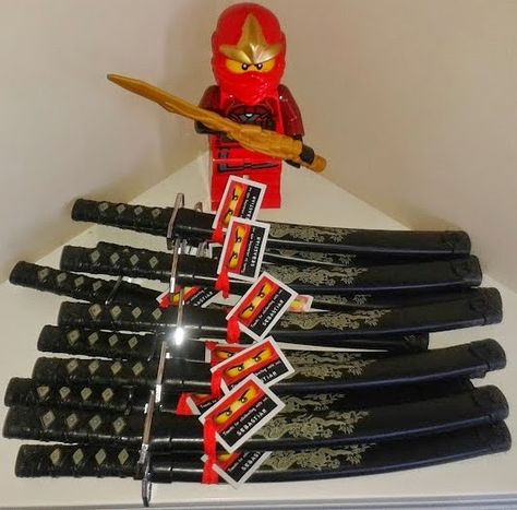 Ninjago Party Favors, Ninja Party Favors, Birthday Ninjago, Ninja Party Favor, Karate Birthday Party, Lego Ninjago Party, Lego Ninjago Birthday, Ninjago Cakes, Karate Birthday