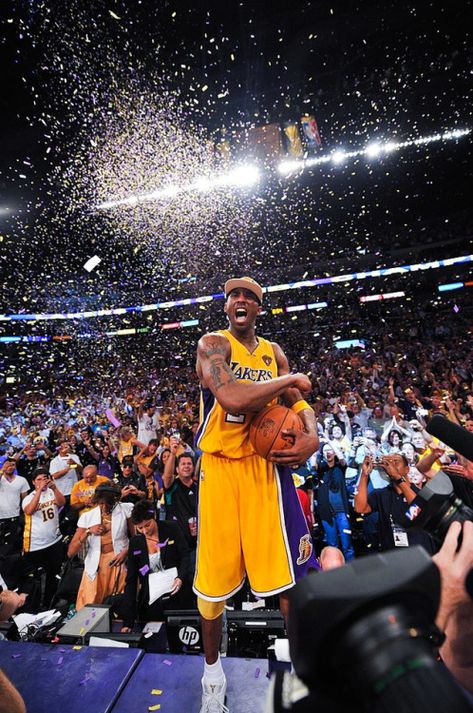 Kobe Bryant 2010 NBA Finals Kobe Bryant Lakers, Kobe Bryant Poster, Bryant Lakers, Kobe Bryant Family, Kobe & Gigi, Kobe Bryant Nba, Basketball Players Nba, Kobe Bryant Pictures, Kobe Bryant Black Mamba