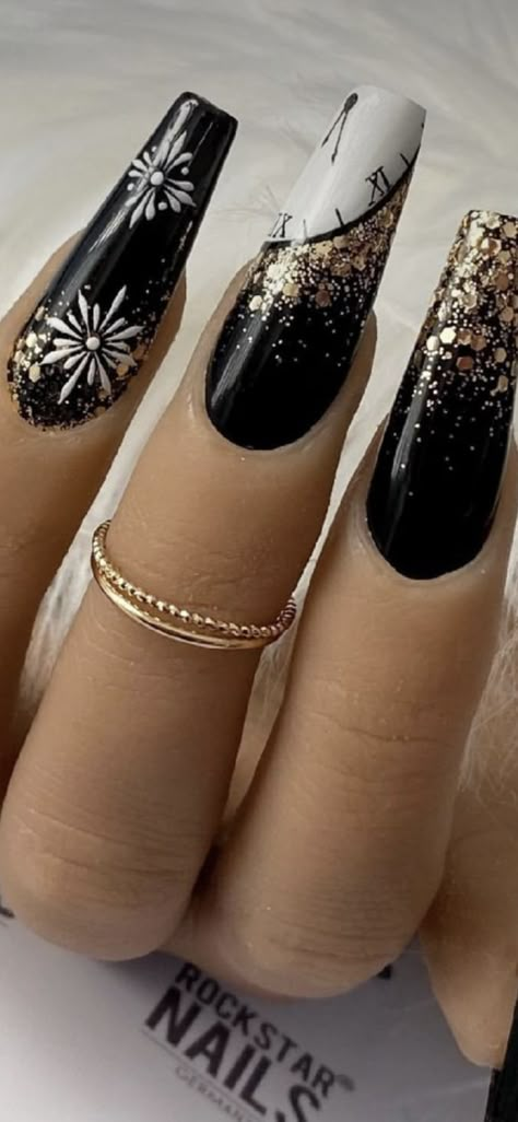 January Nail Designs, New Year Nail, Acrylics Nails, New Year Nails, Nye Nails, Nail Art Noel, 2022 Nails, New Years Nail Art, Tips Nails